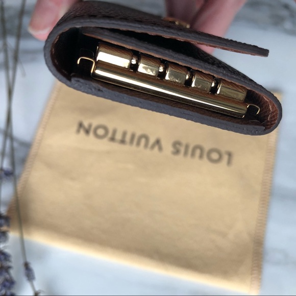 Louis Vuitton Monogram Multicles 4 Ring Key Holder - Picture 6 of 10